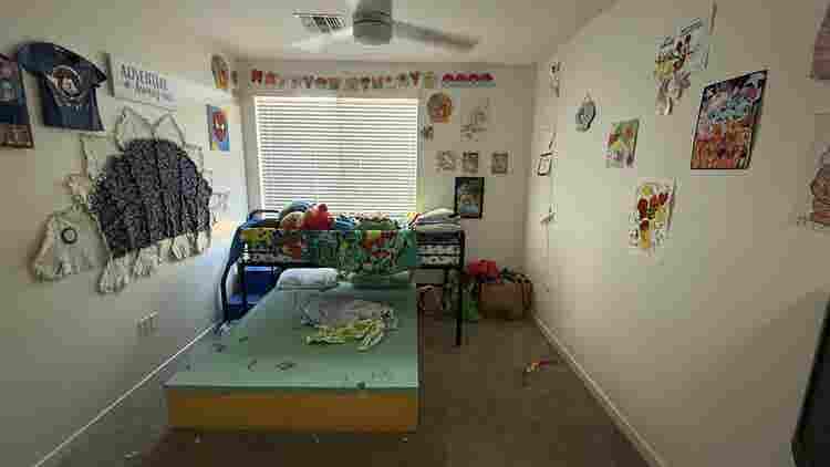 Looking for a roommate