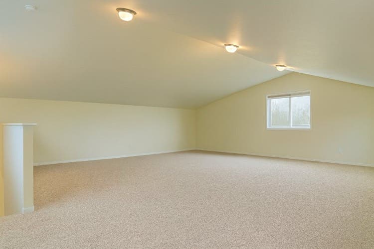 Amazing Room Or Entire third Story