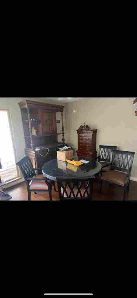 Big Room SafeFemale House no drama