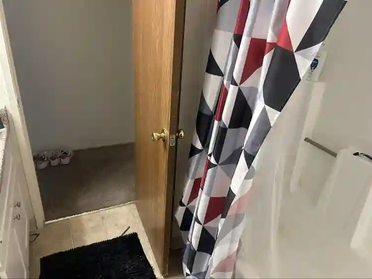 October 1st move in date