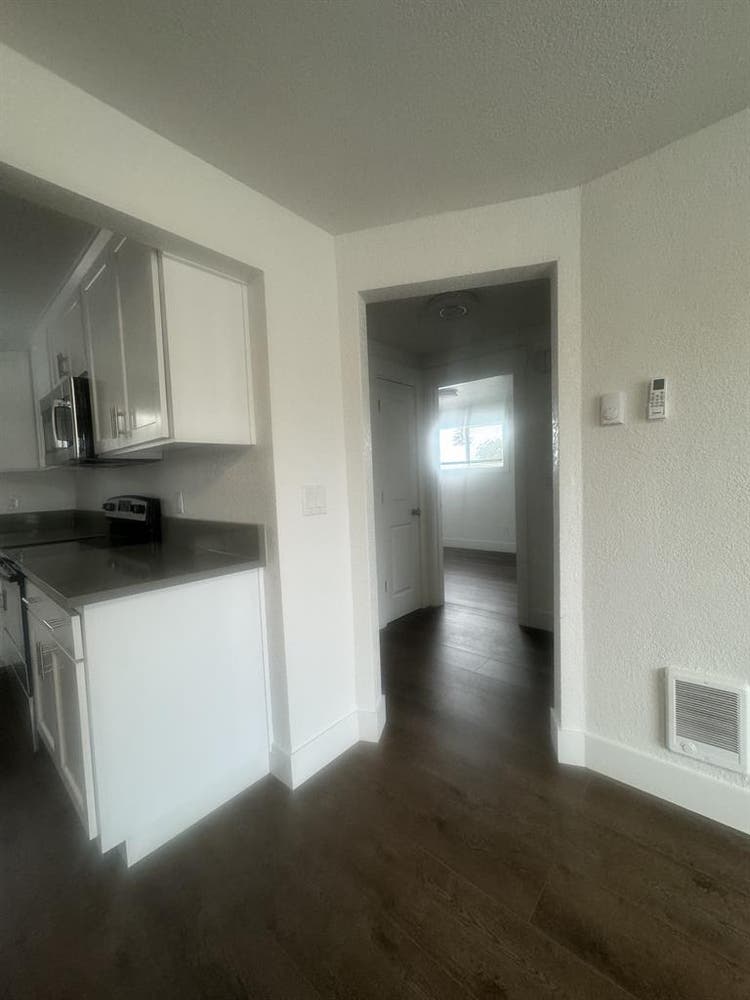Roommate wanted
