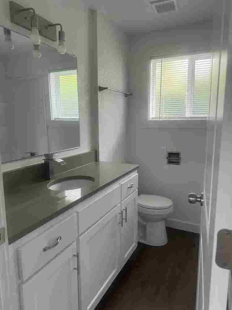 Roommate wanted