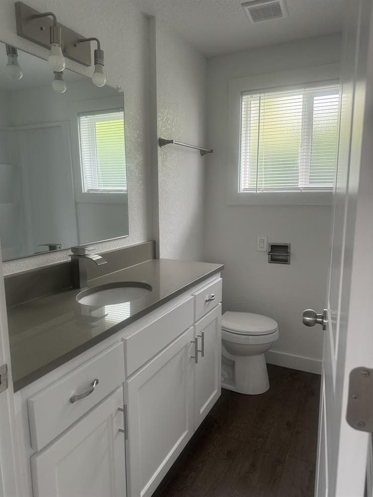 Roommate wanted
