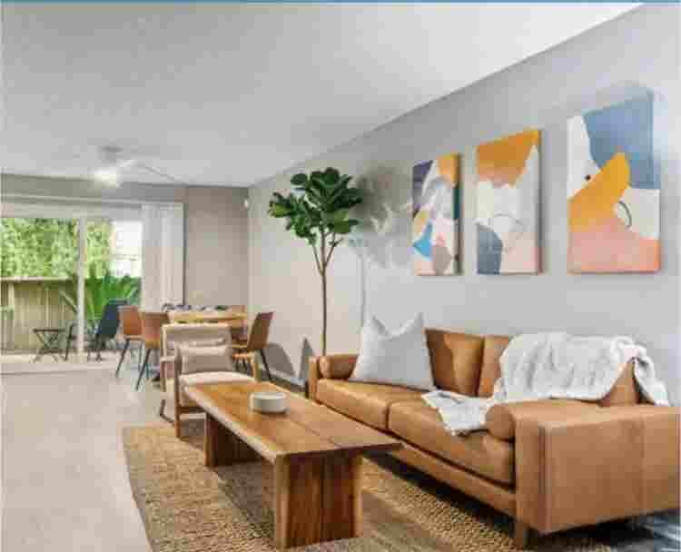 Campus Crossings Apartment