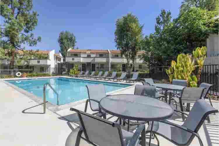 Campus Crossings Apartment