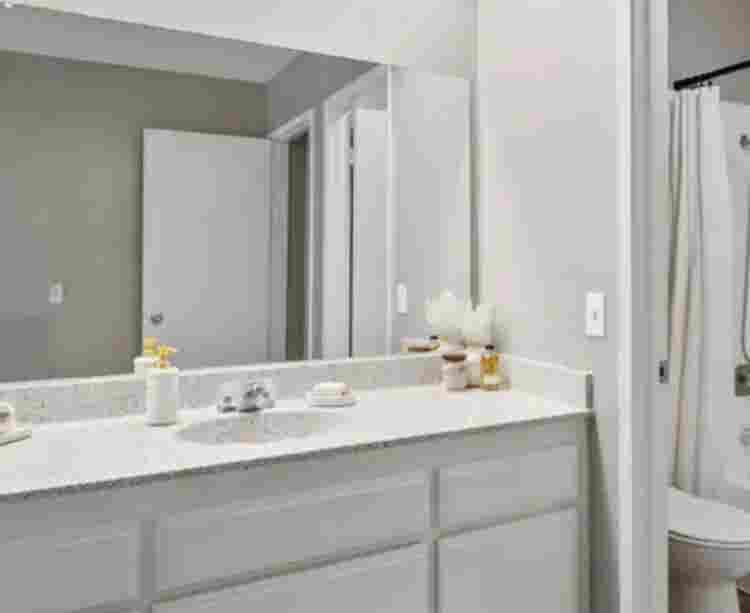 Campus Crossings Apartment