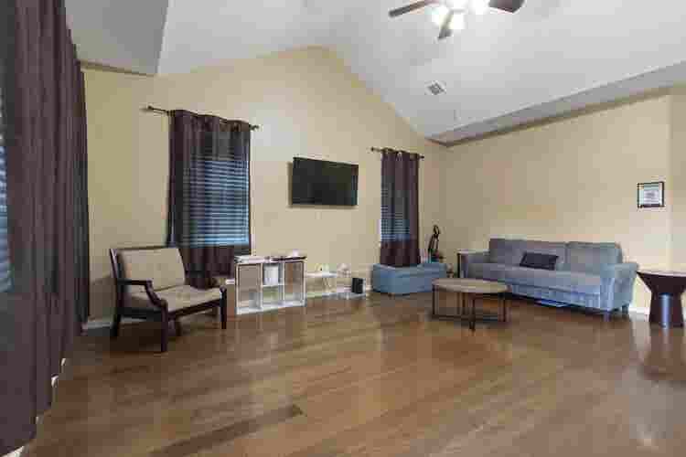 5 BR in Georgetown
