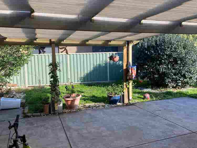 Glen Waverly . Amazing space/house