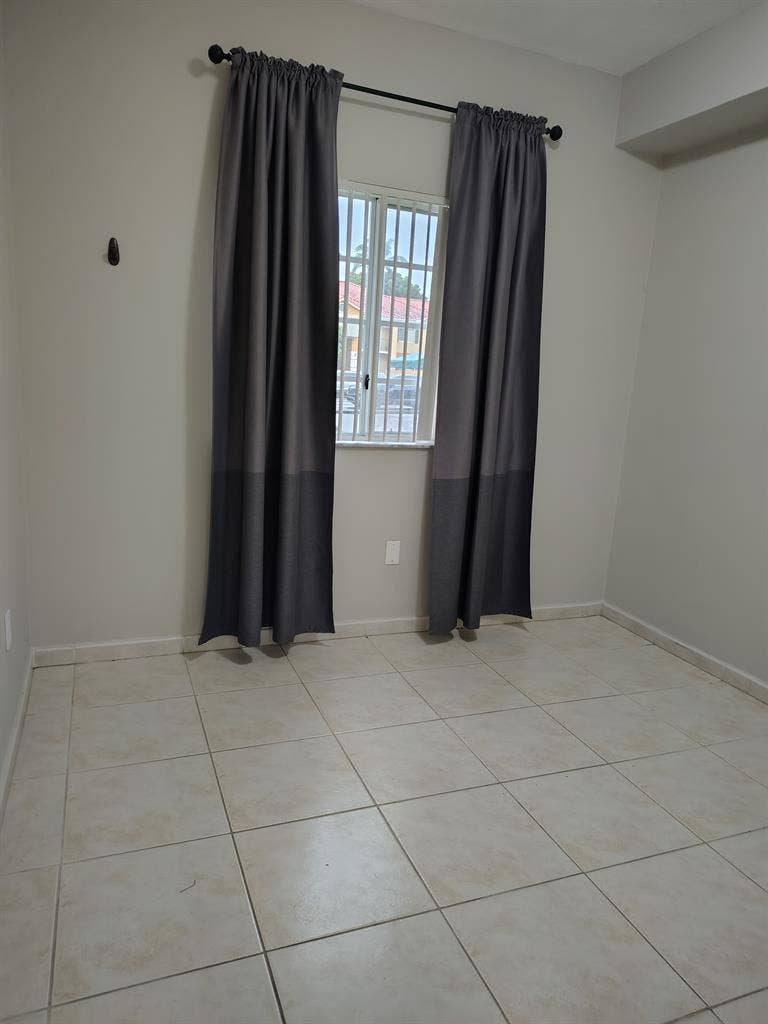 Single room in gated community