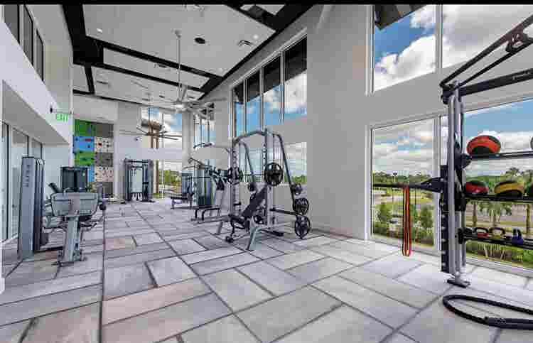 Luxury Apartments,  min downtown