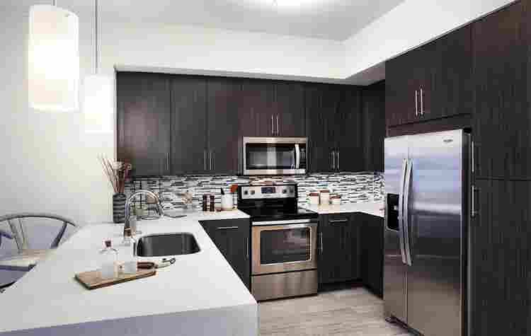 Luxury Apartments,  min downtown