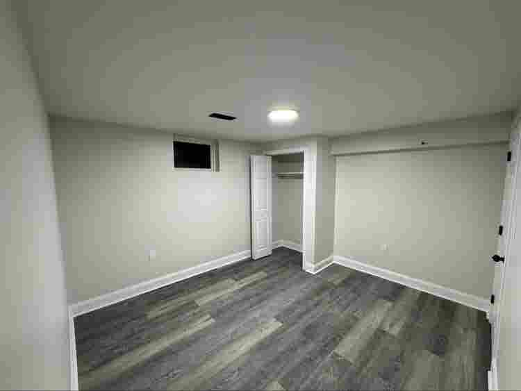 Room in 2bdrm Basement Apt