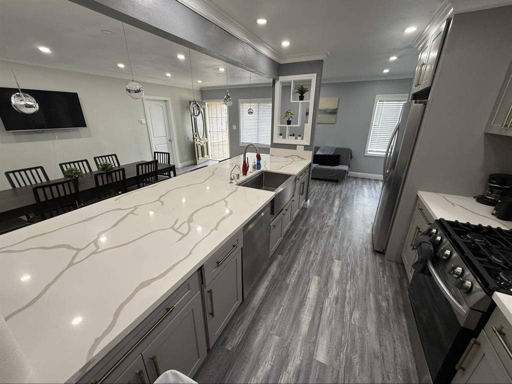 Master bedroom with private entranc