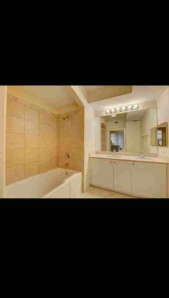 Looking for a roommate