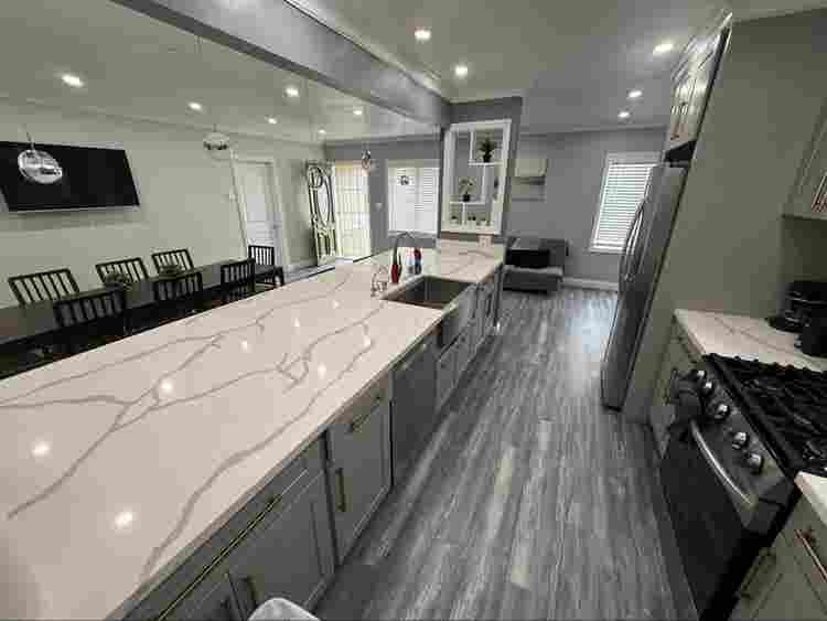 Master bedroom private bathroom