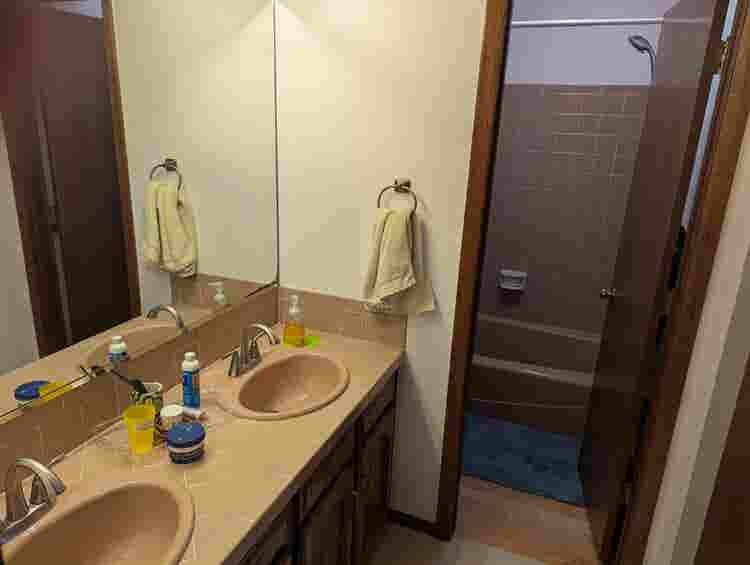 Master Suite - Private Bath Garage