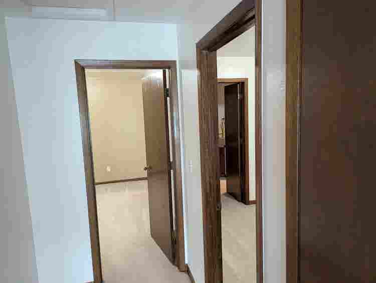 Master Suite - Private Bath Garage