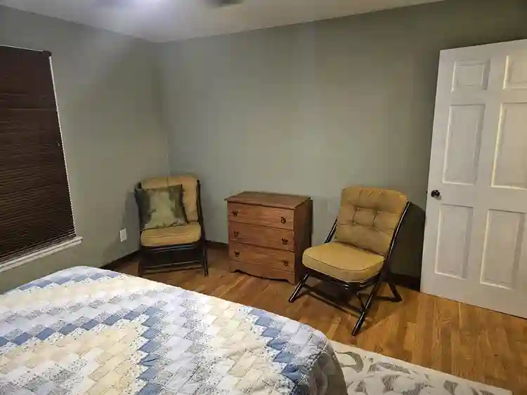 Private home on 5ac wooded property