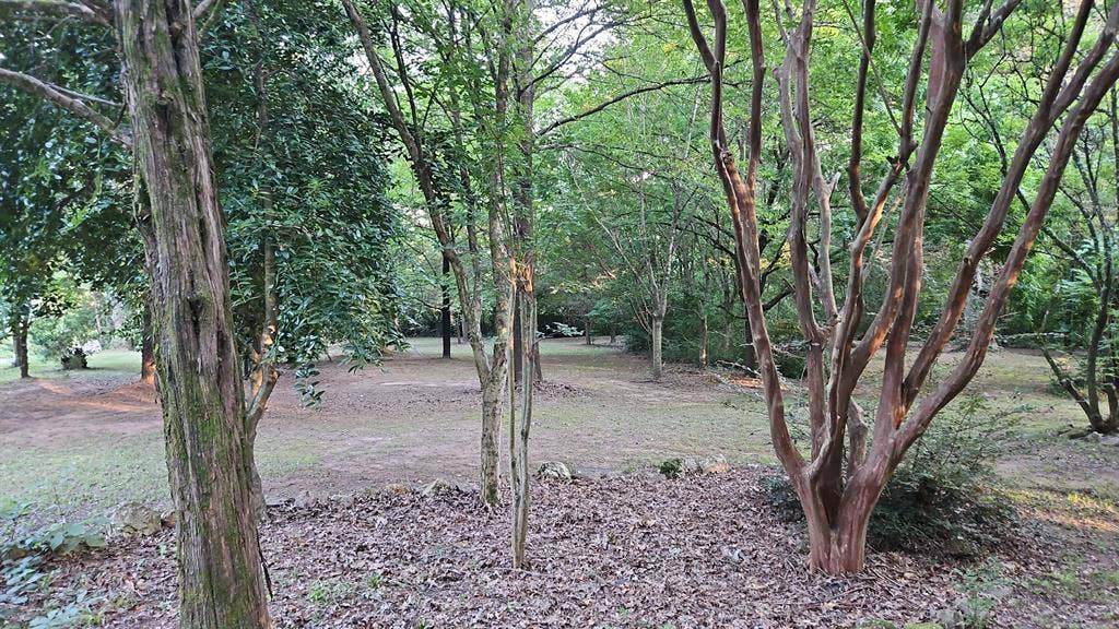 Private home on 5ac wooded property