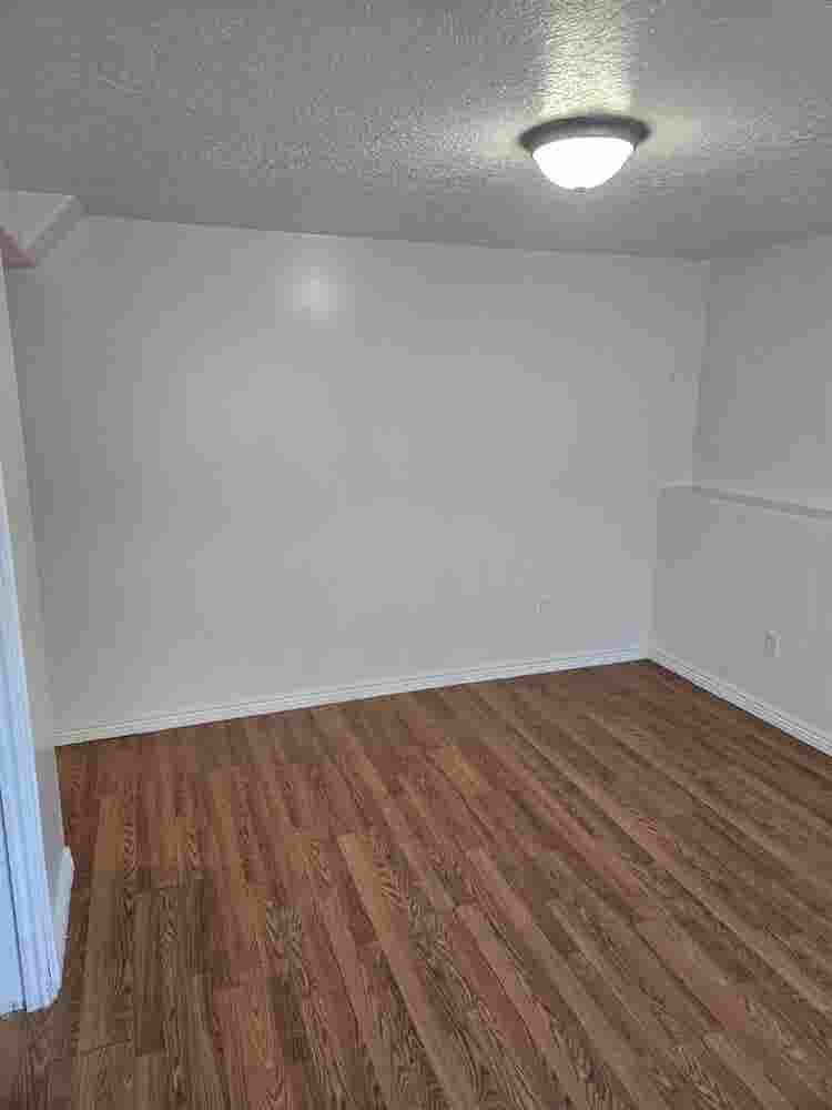 Room 4 Rent in Syracuse