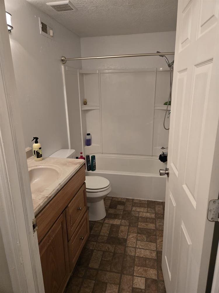 Room 4 Rent in Syracuse