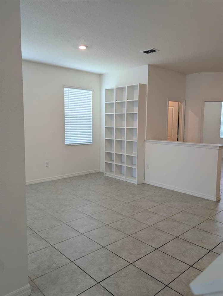 All-Inclusive Room Rentals-NoStress