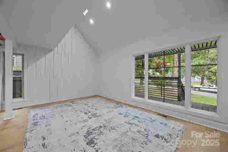 3 BR in Charlotte