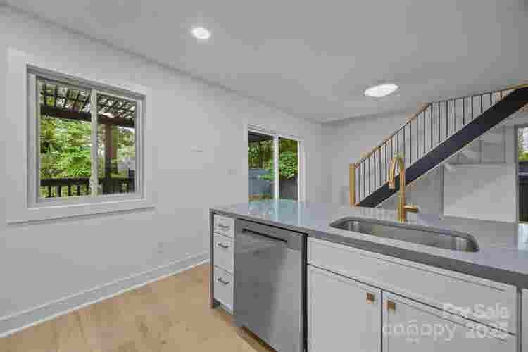 3 BR in Charlotte