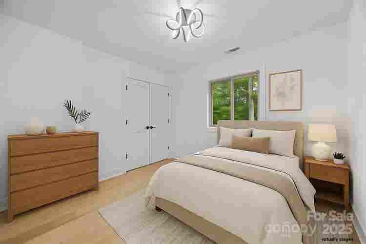 3 BR in Charlotte