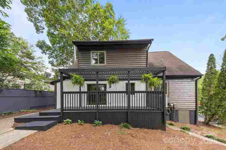 3 BR in Charlotte