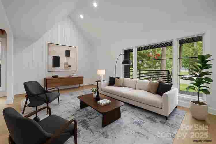 3 BR in Charlotte
