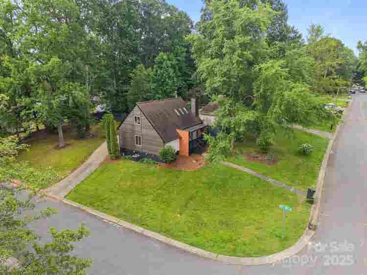 3 BR in Charlotte
