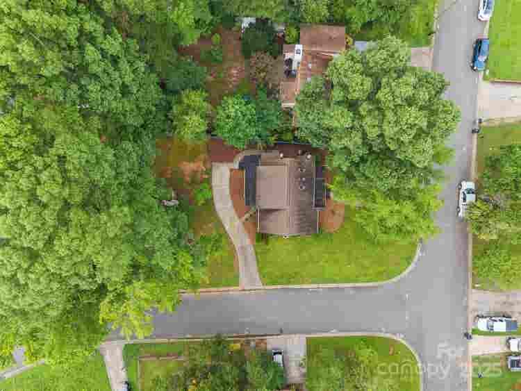 3 BR in Charlotte