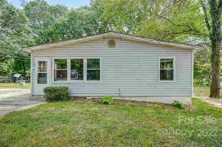 5 BR in Gastonia