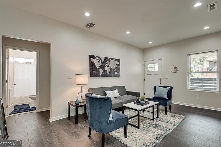 3 BR in Atlanta
