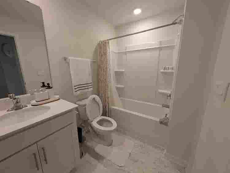 3 BR in Charlotte