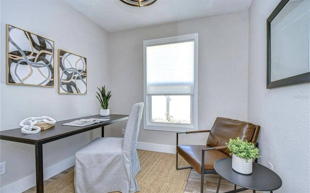 Private Room for Rent Beach Cottage