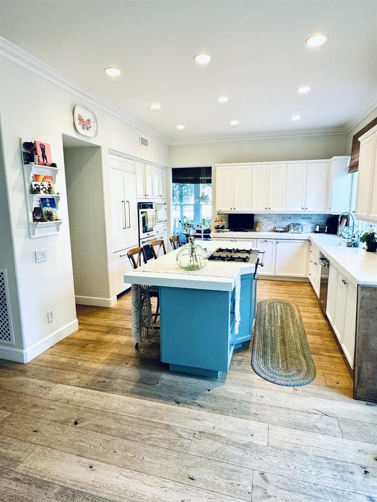 Large private room & bathroom