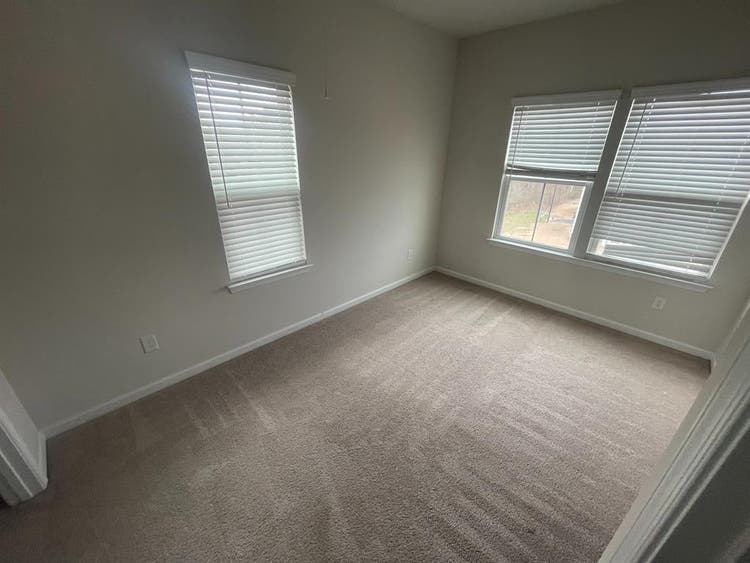 4 BR in Charlotte