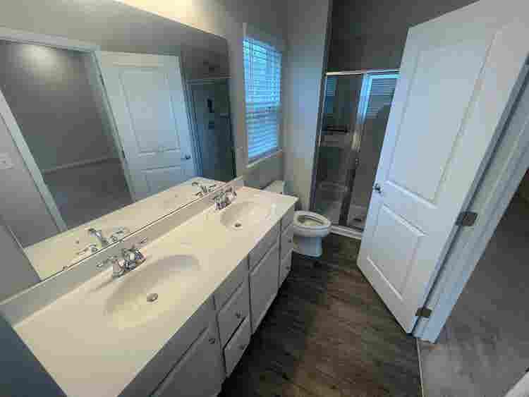4 BR in Charlotte