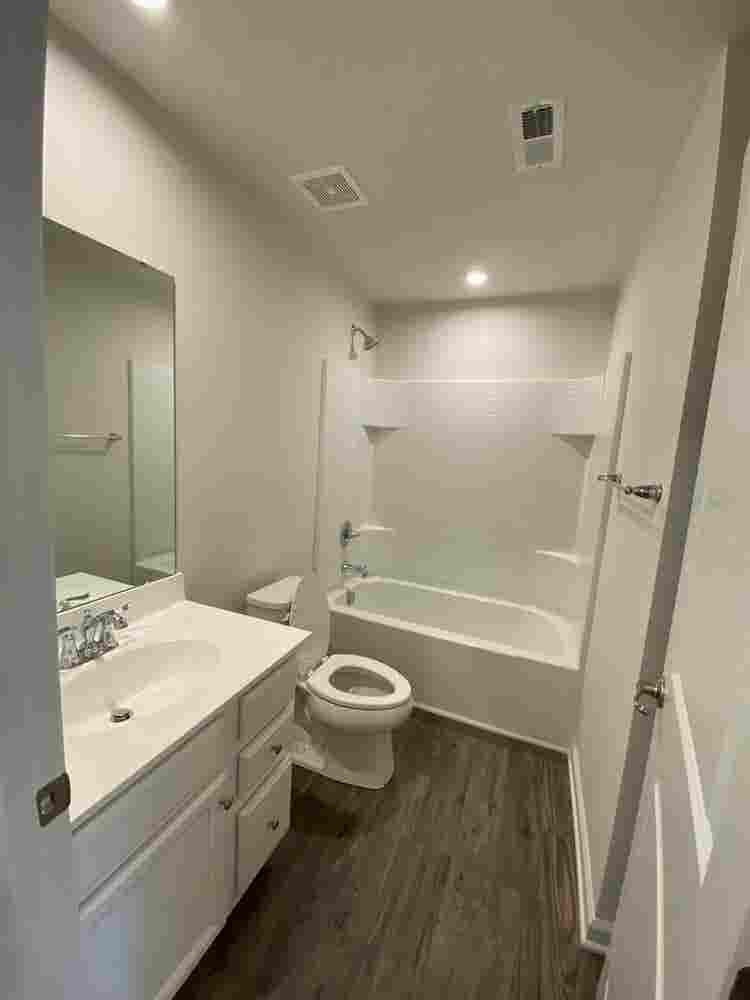 4 BR in Charlotte