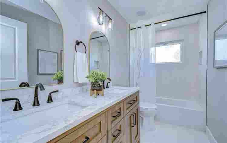 Private Room for Rent Beach Cottage