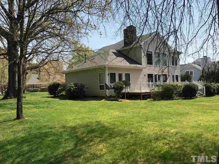 4 BR in Apex