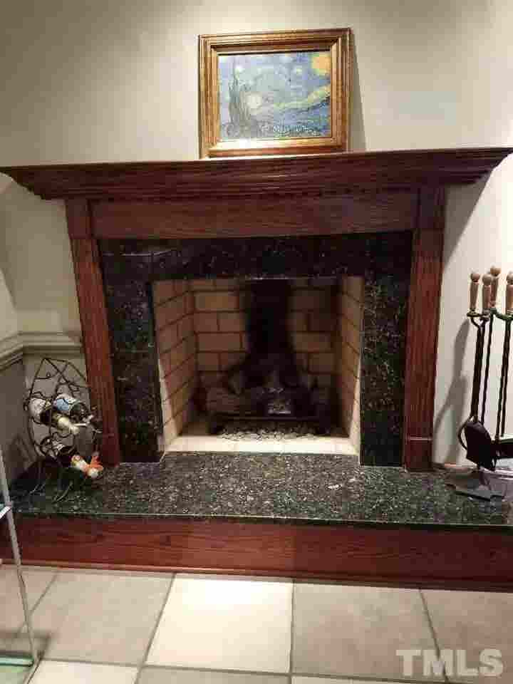 4 BR in Apex