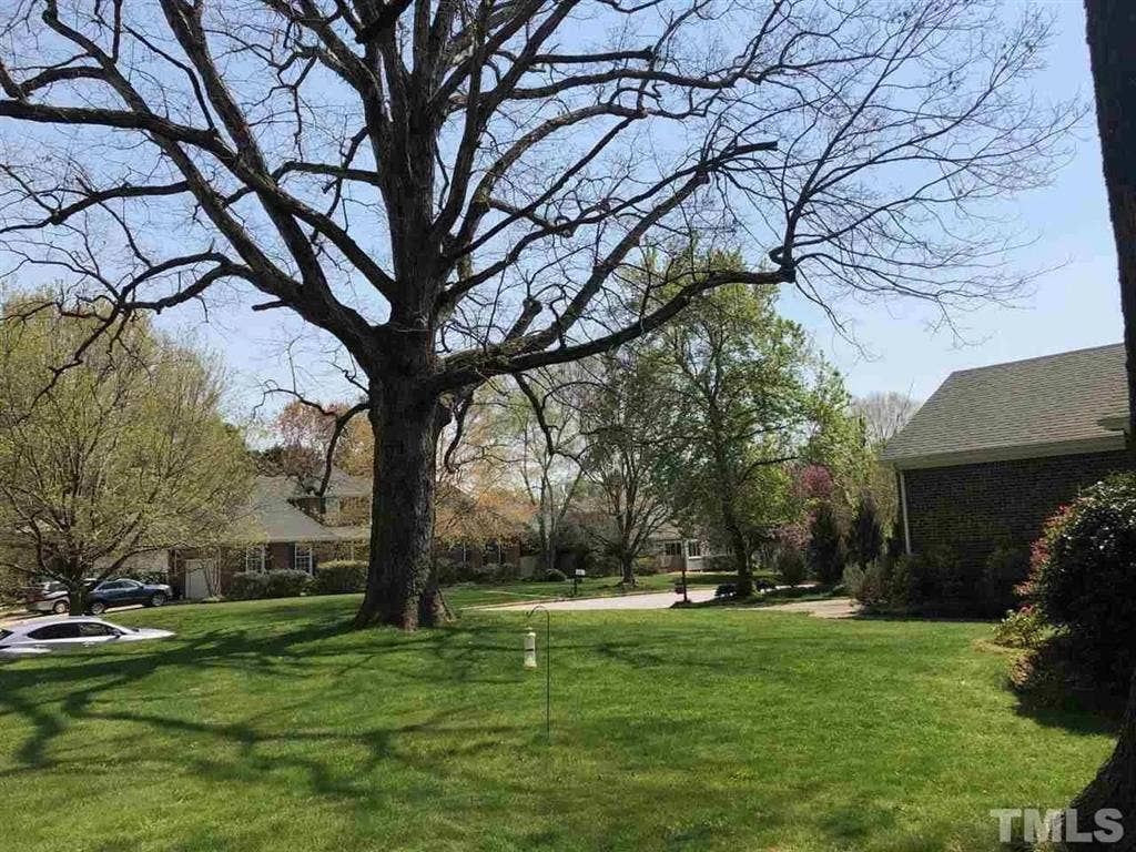 4 BR in Apex