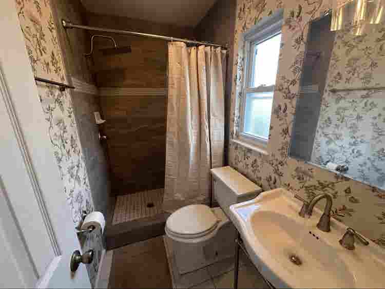 Master bedroom private bathroom spa