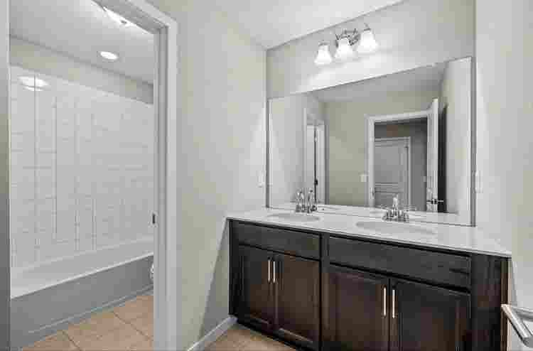2 Rooms available in littleton!