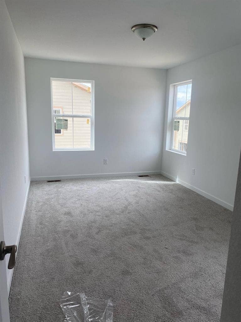 2 Rooms available in littleton!