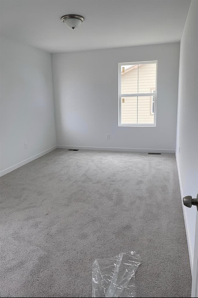 2 Rooms available in littleton!