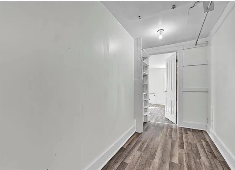 Studio & Large Room Available